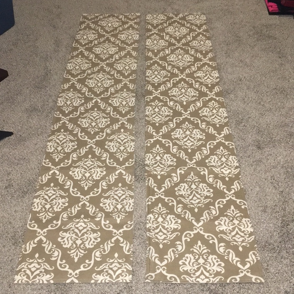 2 Table Runners taupe/tan 14” x 71”